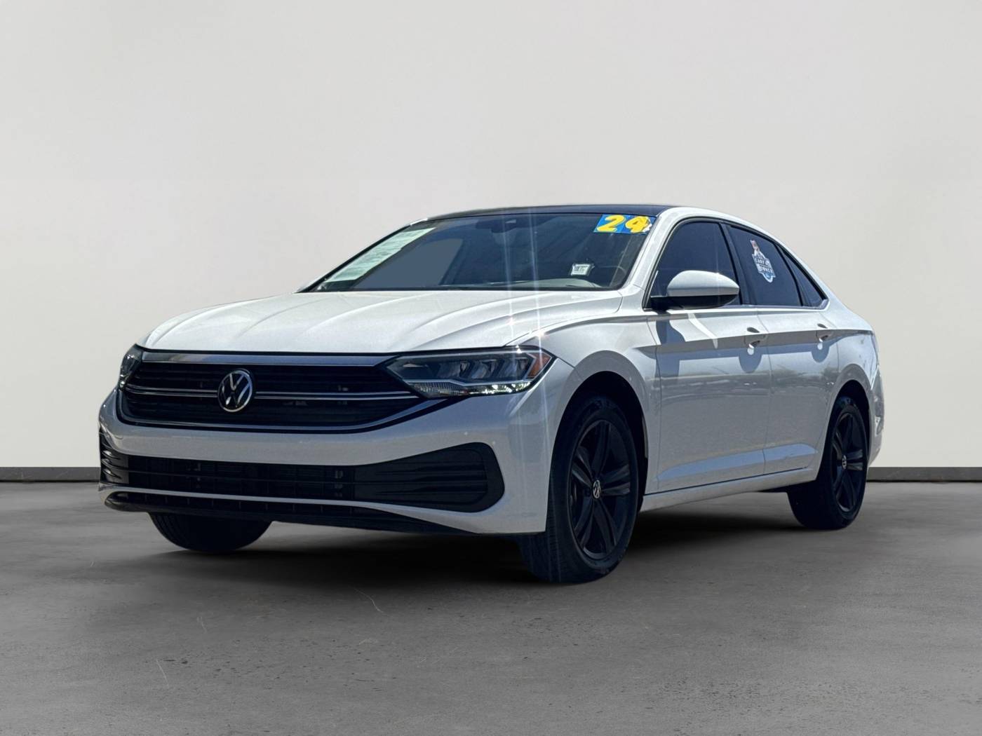 2024 Volkswagen Jetta SE — Sedan — 14,198 mi — Tucson, AZ
