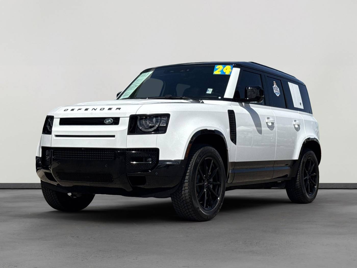 2024 Land Rover Defender X-Dynamic SE — SUV — 11,650 mi — Tucson, AZ
