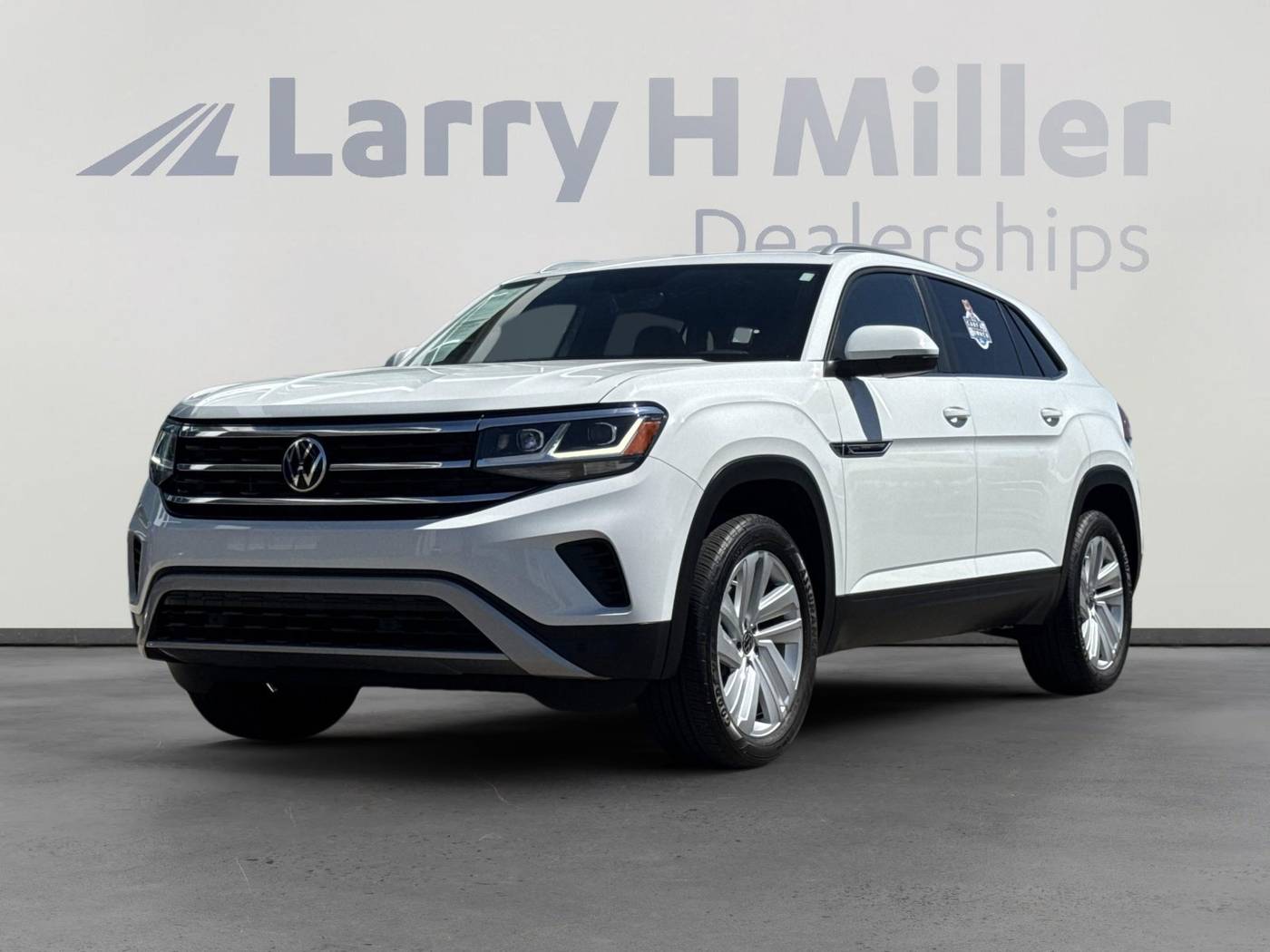 2022 Volkswagen Atlas Cross Sport SE with Technology — SUV — 35,395 mi — Tucson, AZ