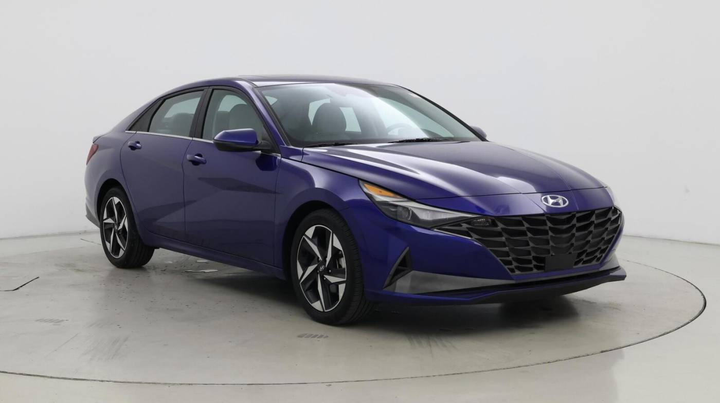 2023 Hyundai Elantra Limited — Sedan — 3,879 mi — Fort Myers, FL