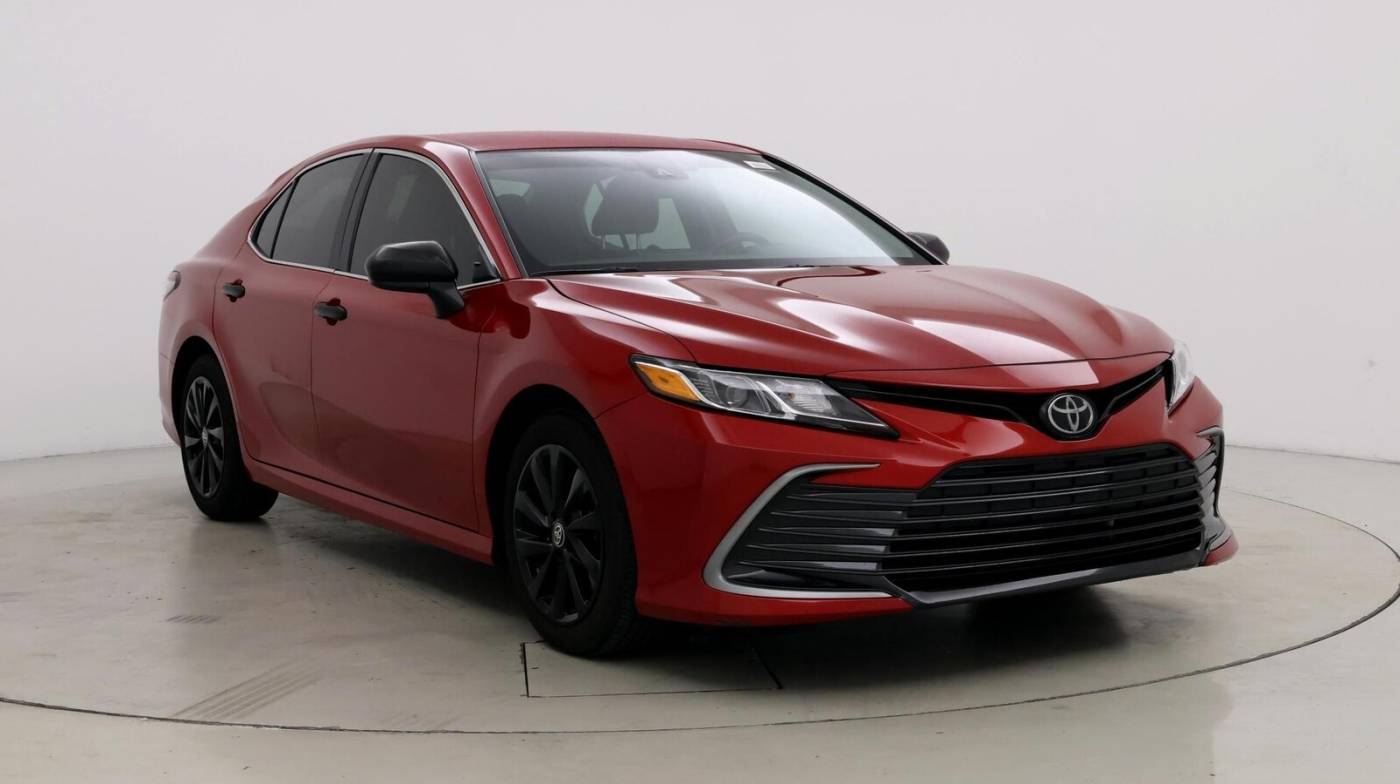 2024 Toyota Camry LE — Sedan — 11,914 mi — Fort Myers, FL