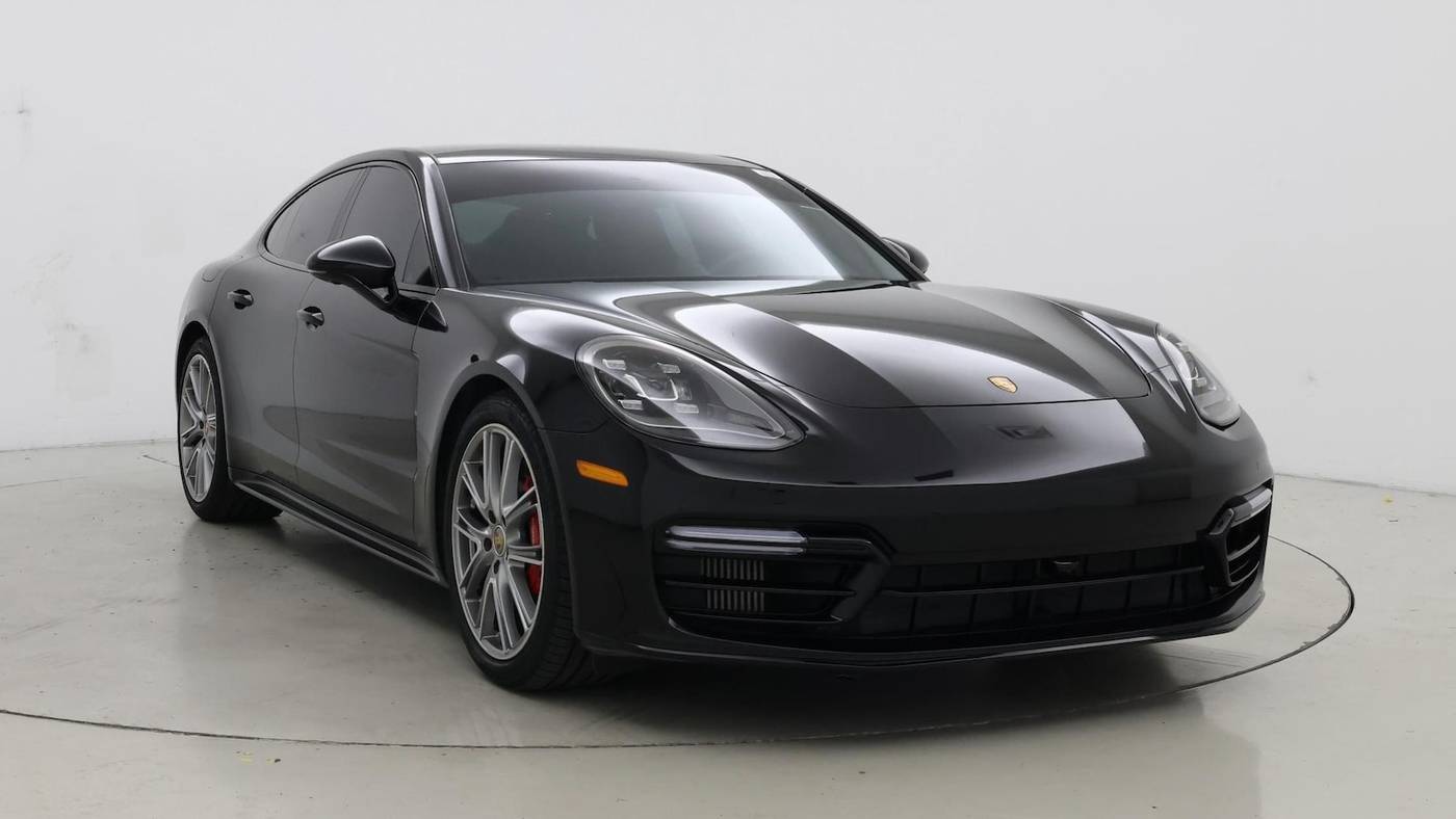 2022 Porsche Panamera GTS