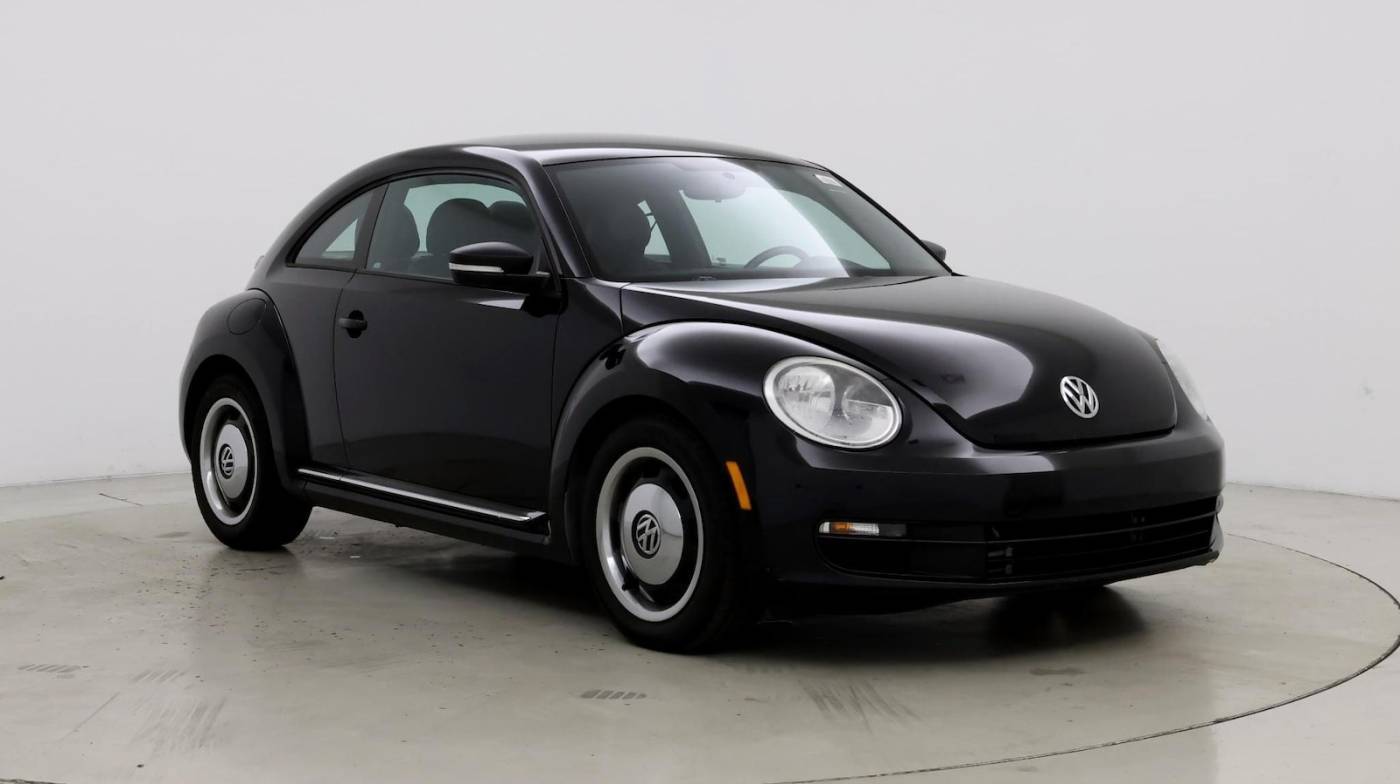 2016 Volkswagen Beetle 1.8T Classic — Hatchback — 84,094 mi — Fort Myers, FL