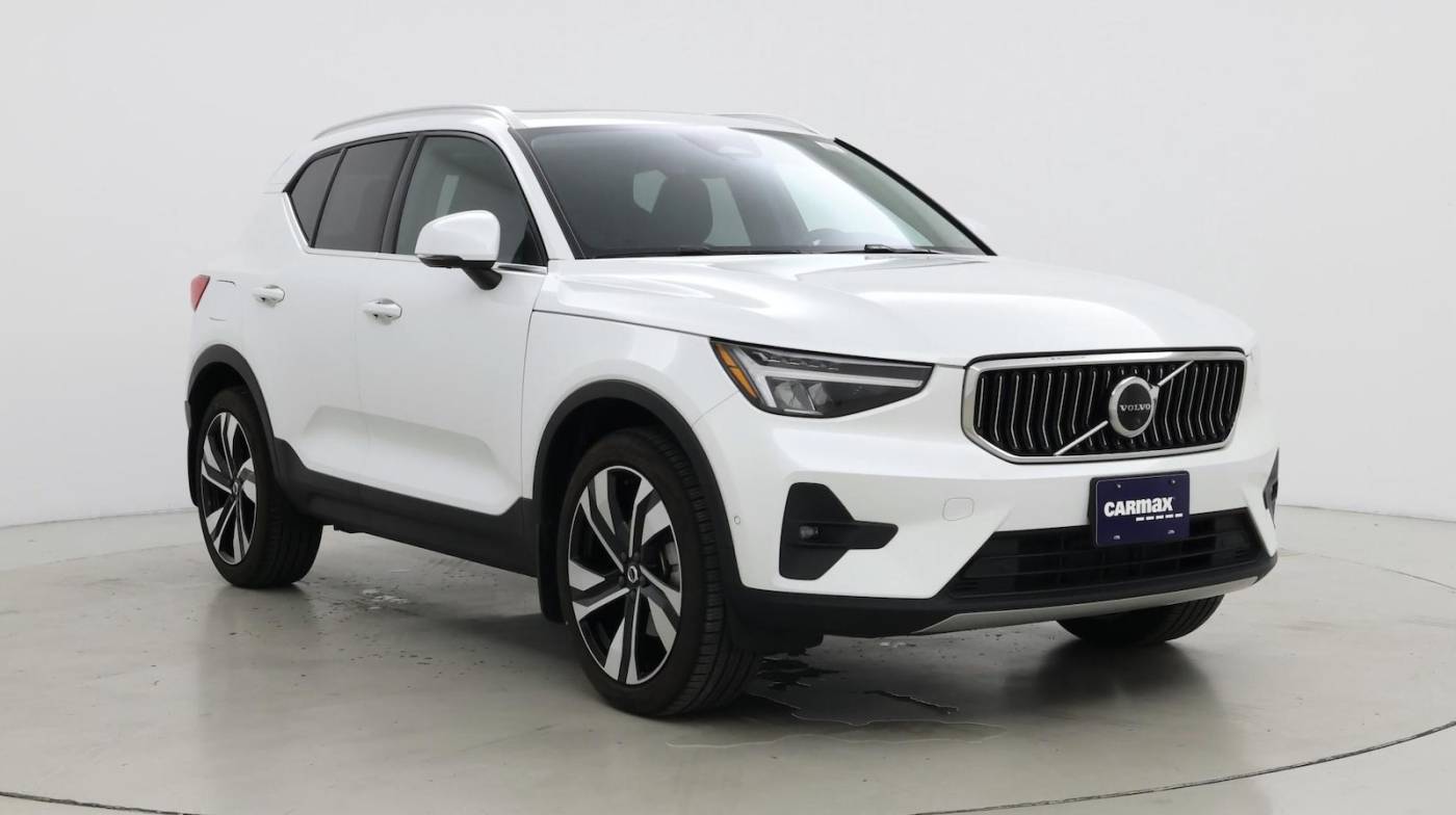 2023 Volvo XC40 Plus — SUV — 15,781 mi — Fort Myers, FL