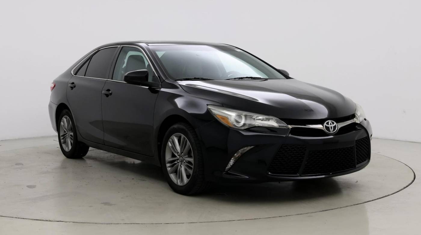 2017 Toyota Camry SE — Sedan — 77,636 mi — Fort Myers, FL