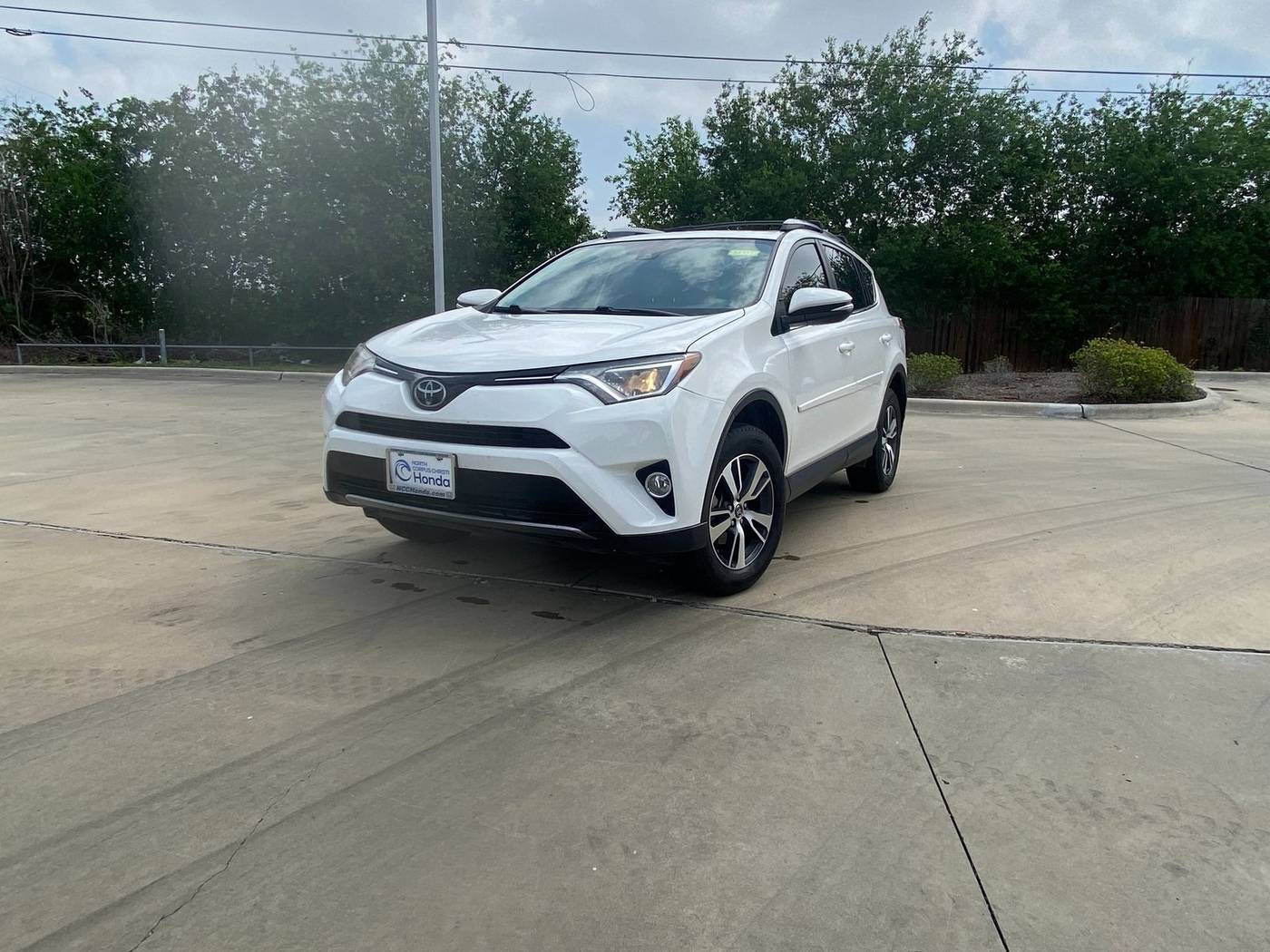 2017 Toyota RAV4 XLE — SUV — 75,630 mi — Corpus Christi, TX