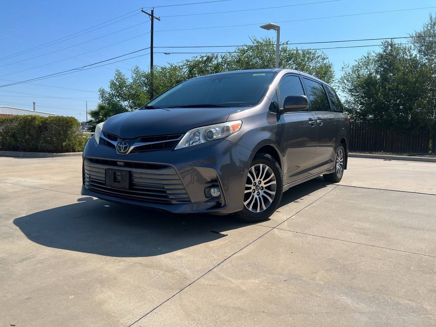 2019 Toyota Sienna L — Minivan — 60,500 mi — Corpus Christi, TX