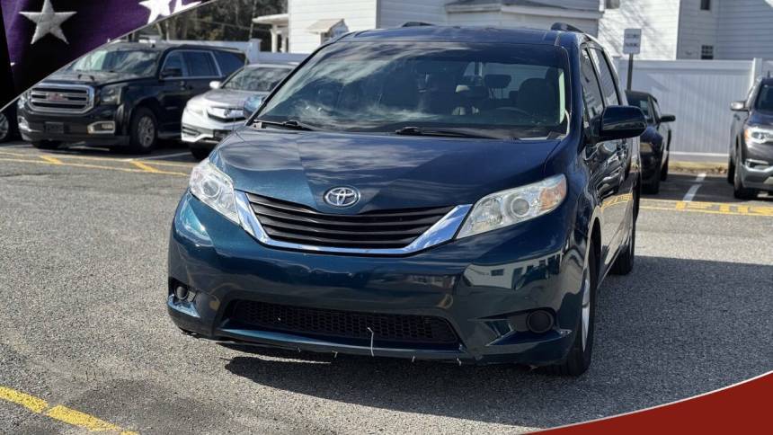 2012 Toyota Sienna LE