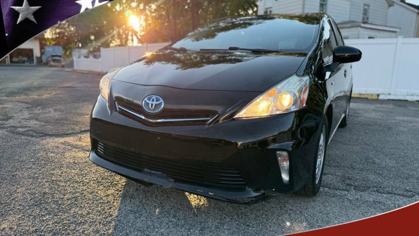 2014 Toyota Prius v Three — Wagon — 128,300 mi — Jamesburg, NJ