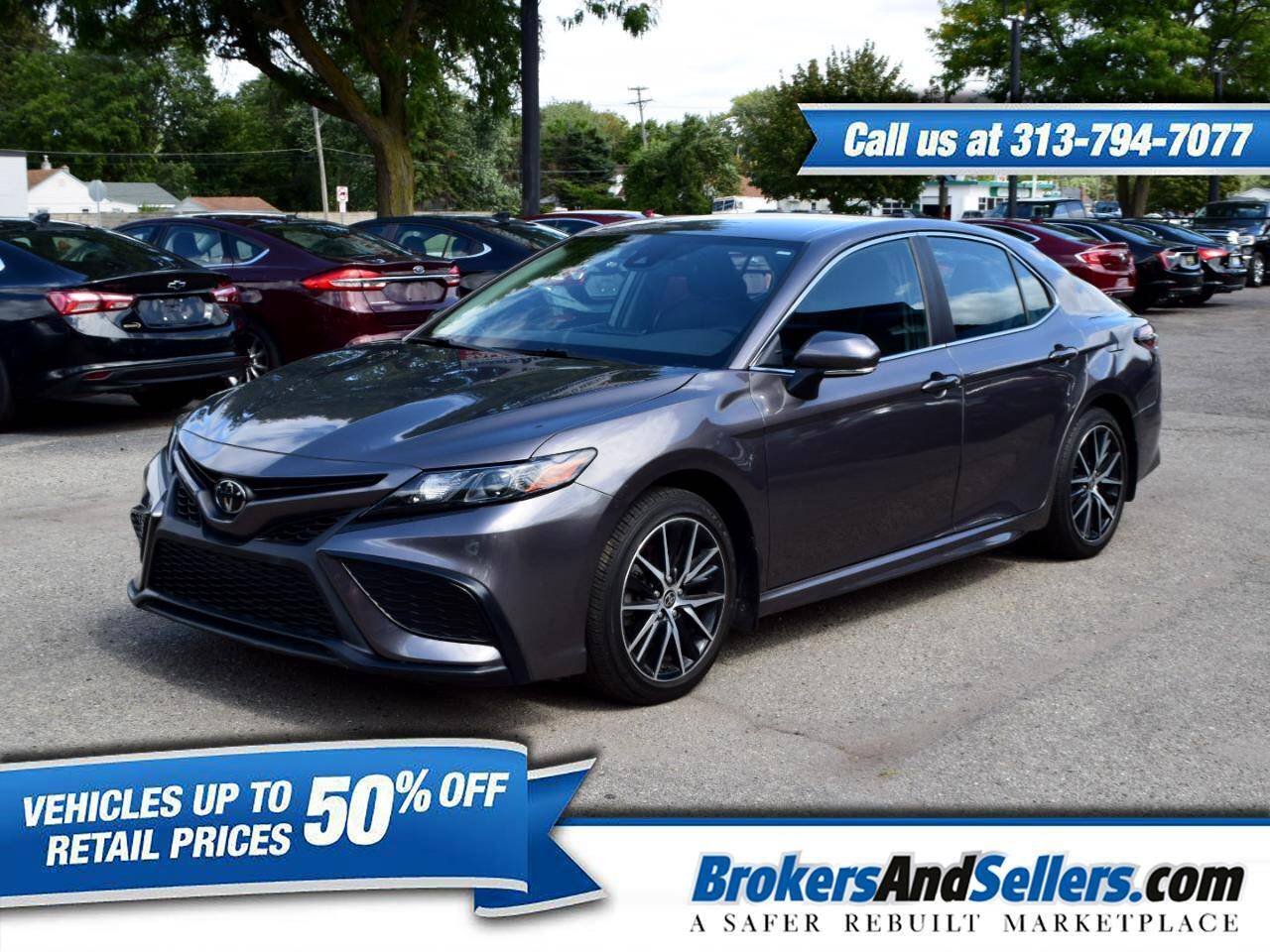 2022 Toyota Camry SE — Sedan — 37,000 mi — Taylor, MI
