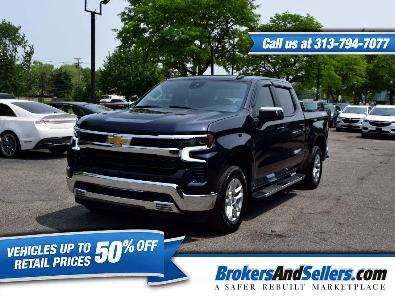 2022 Chevrolet Silverado 1500 LT — Pickup Truck — 24,000 mi — Taylor, MI