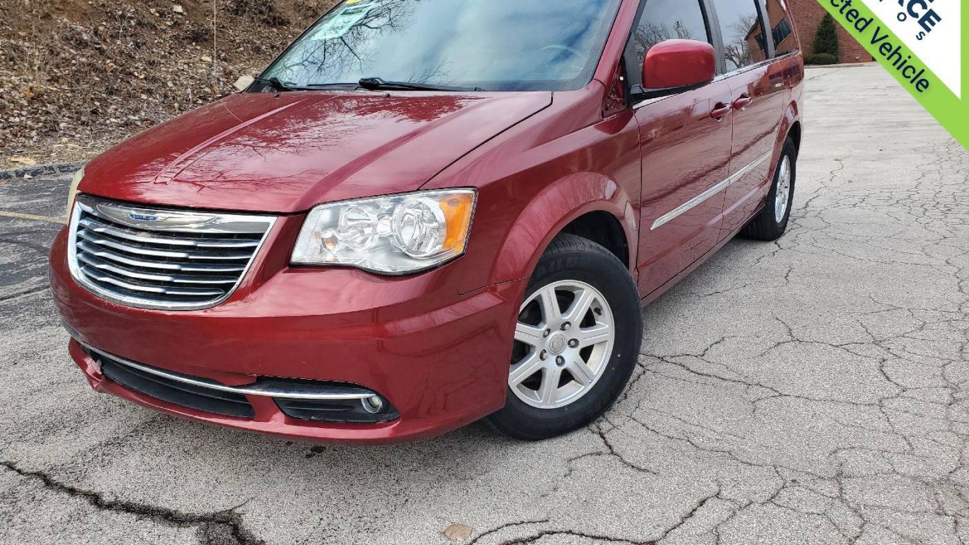 2013 Chrysler Town and Country Touring