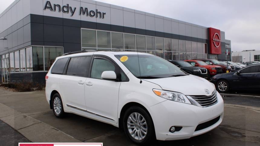 2014 Toyota Sienna XLE — Minivan — 37,176 mi — Avon, IN
