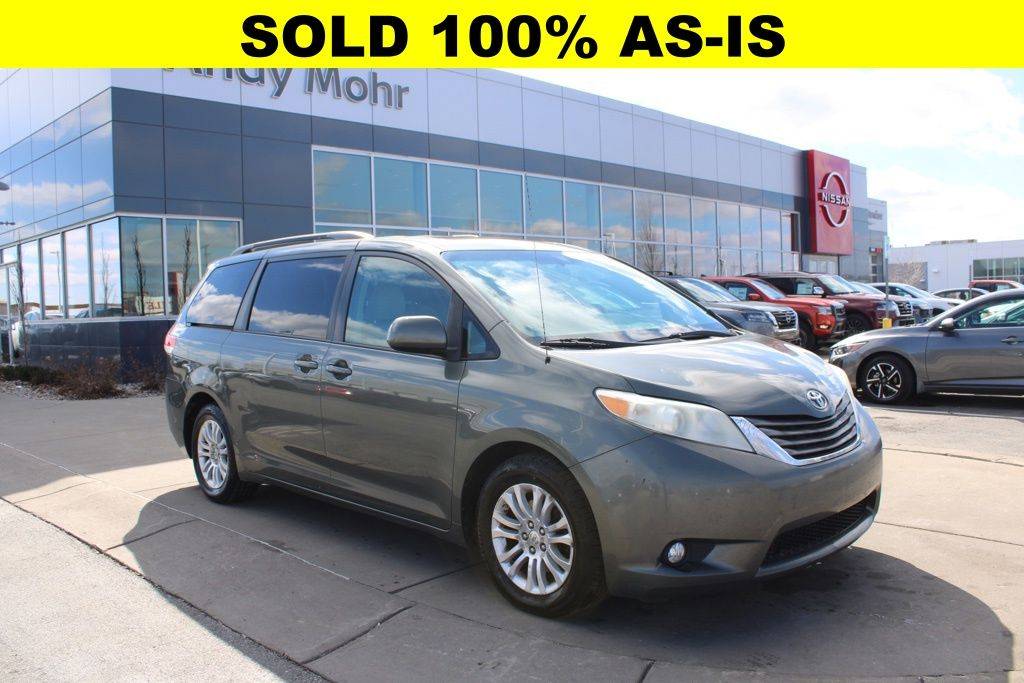 2011 Toyota Sienna XLE — Minivan — 234,039 mi — Avon, IN