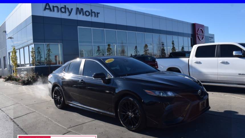 2022 Toyota Camry SE — Sedan — 62,929 mi — Avon, IN