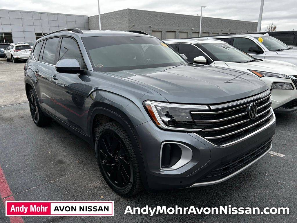 2024 Volkswagen Atlas SE with Technology — SUV — 9,896 mi — Avon, IN