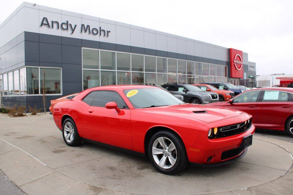 2016 Dodge Challenger SXT — Coupe — 63,516 mi — Avon, IN