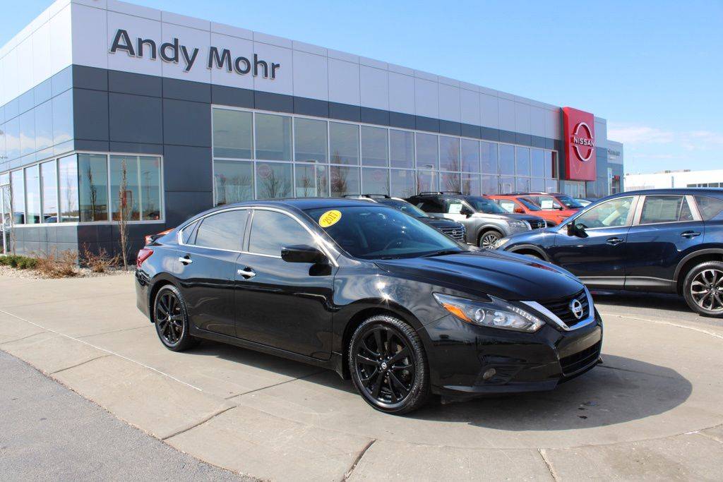2017 Nissan Altima 2.5 SR — Sedan — 95,288 mi — Avon, IN