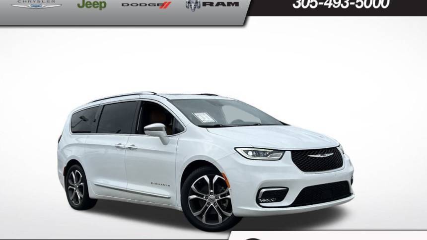 2022 Chrysler Pacifica Pinnacle — Minivan — 24,388 mi — North Miami Beach, FL