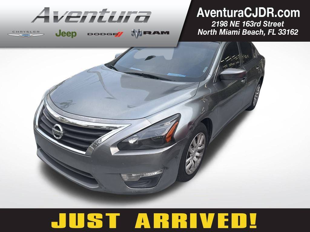 2015 Nissan Altima 2.5 S — Sedan — 156,000 mi — North Miami Beach, FL