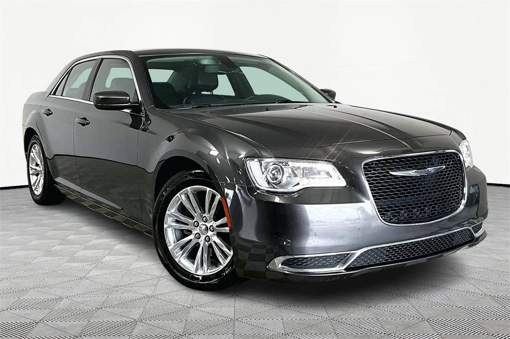 2017 Chrysler 300 Limited — Sedan — 49,625 mi — Olive Branch, MS