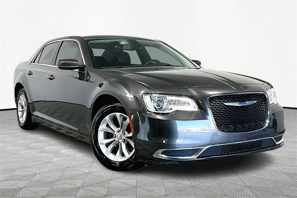 2018 Chrysler 300 Touring — Sedan — 91,716 mi — Olive Branch, MS
