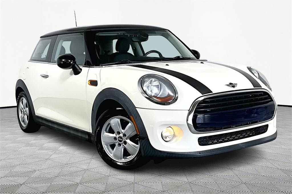 2016 MINI Hardtop Cooper — Hatchback — 67,288 mi — Olive Branch, MS