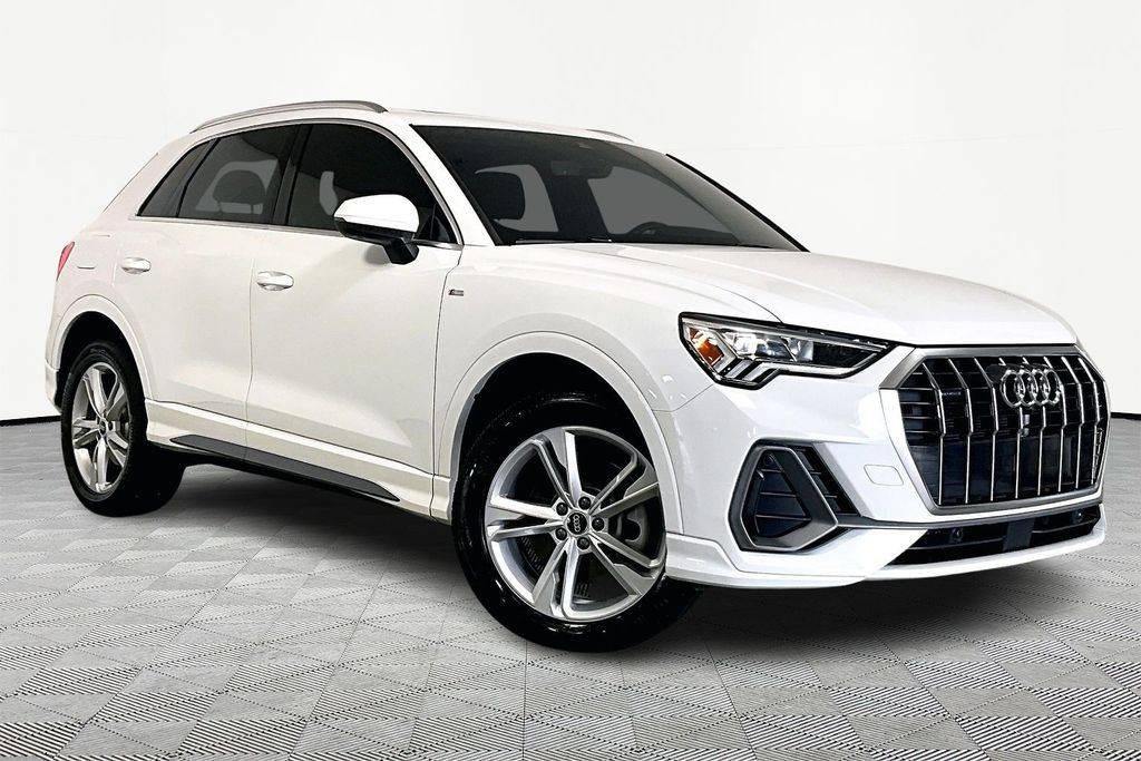 2024 Audi Q3 S line Premium Plus — SUV — 14,446 mi — Olive Branch, MS
