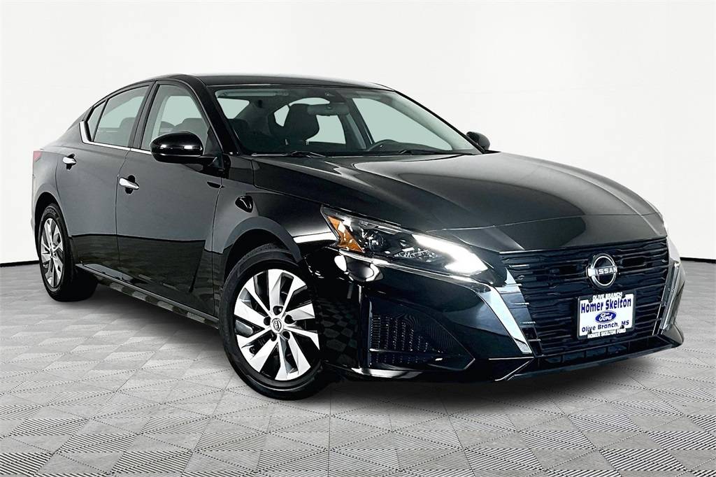 2023 Nissan Altima S — Sedan — 17,669 mi — Olive Branch, MS