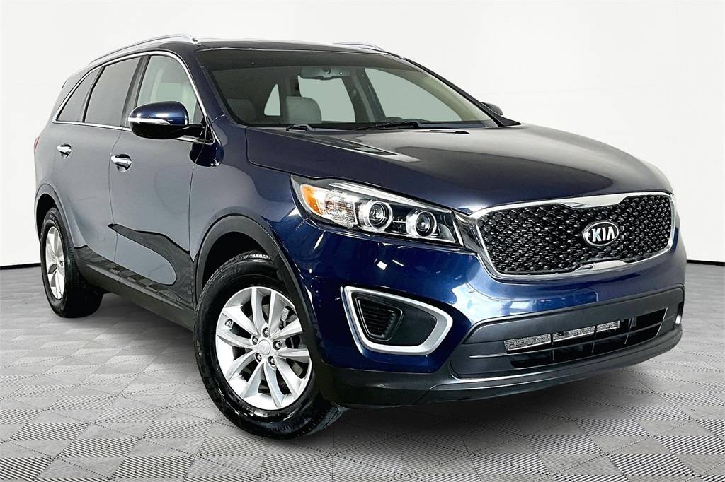 2017 Kia Sorento LX — SUV — 99,788 mi — Olive Branch, MS