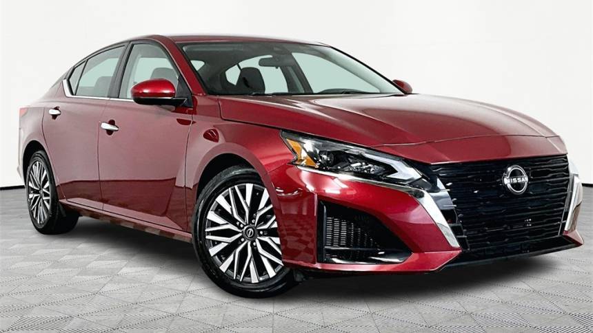 2023 Nissan Altima SV — Sedan — 39,305 mi — Olive Branch, MS