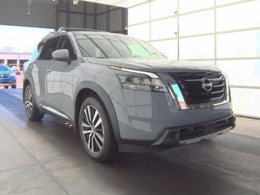 2024 Nissan Pathfinder Platinum — SUV — 17,443 mi — Olive Branch, MS