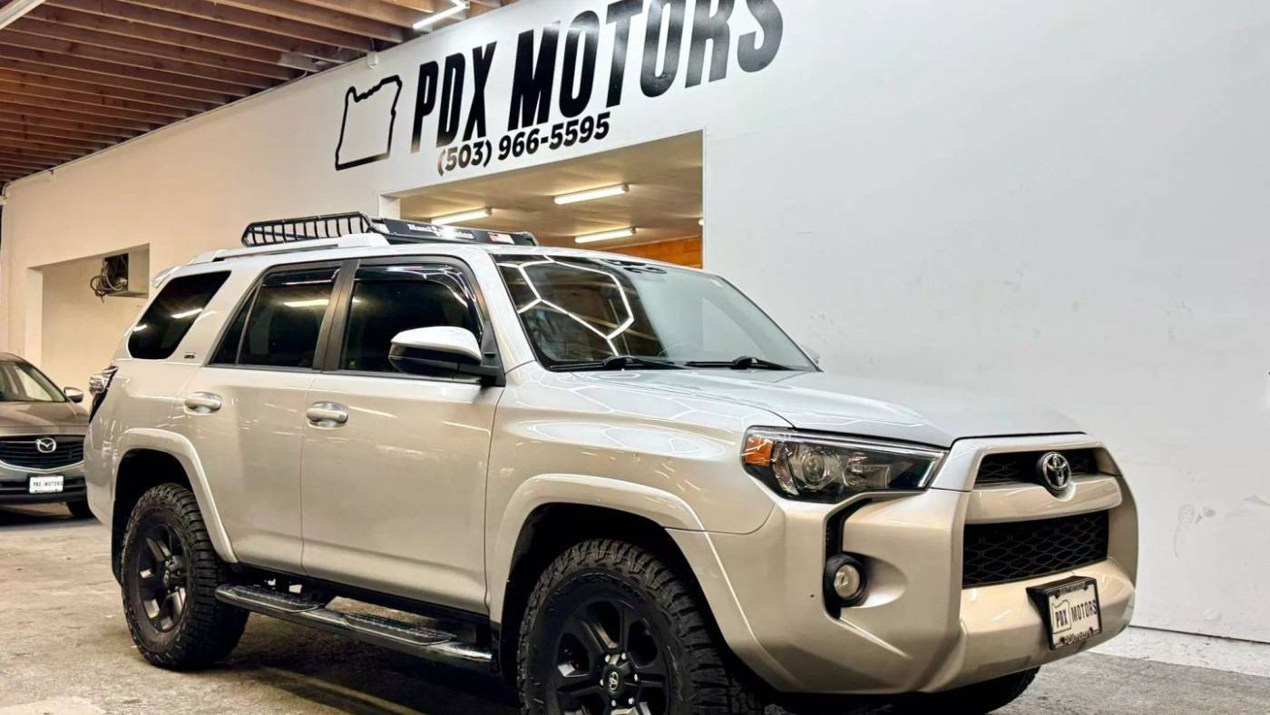 2016 Toyota 4Runner SR5 — SUV — 118,161 mi — Portland, OR