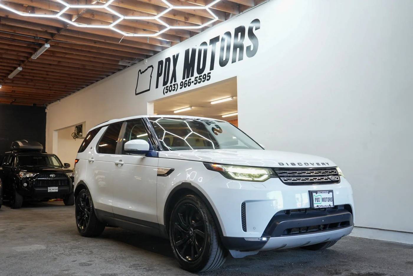 2017 Land Rover Discovery HSE — SUV — 129,504 mi — Portland, OR