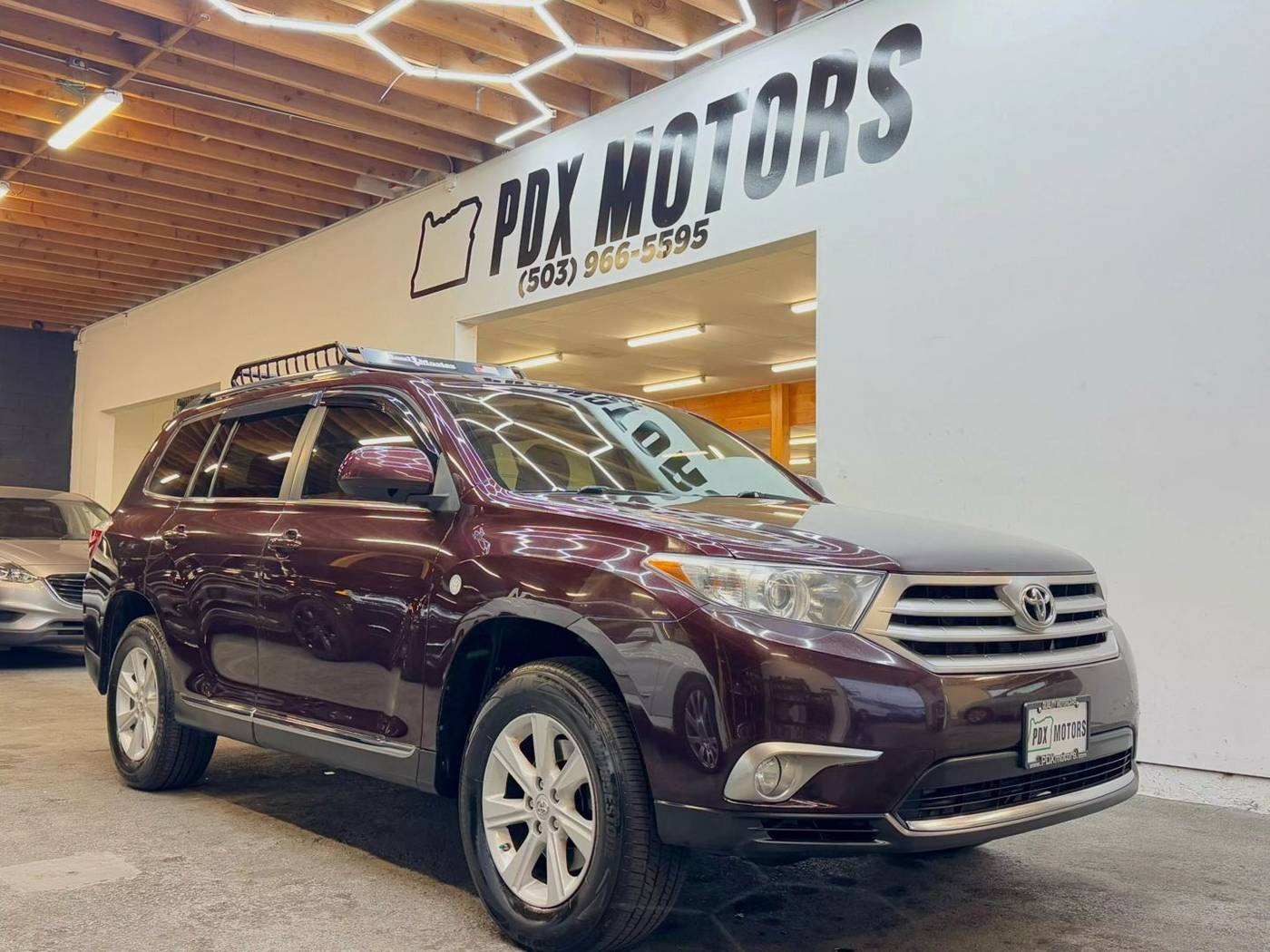 2012 Toyota Highlander SE V6 — SUV — 104,043 mi — Portland, OR