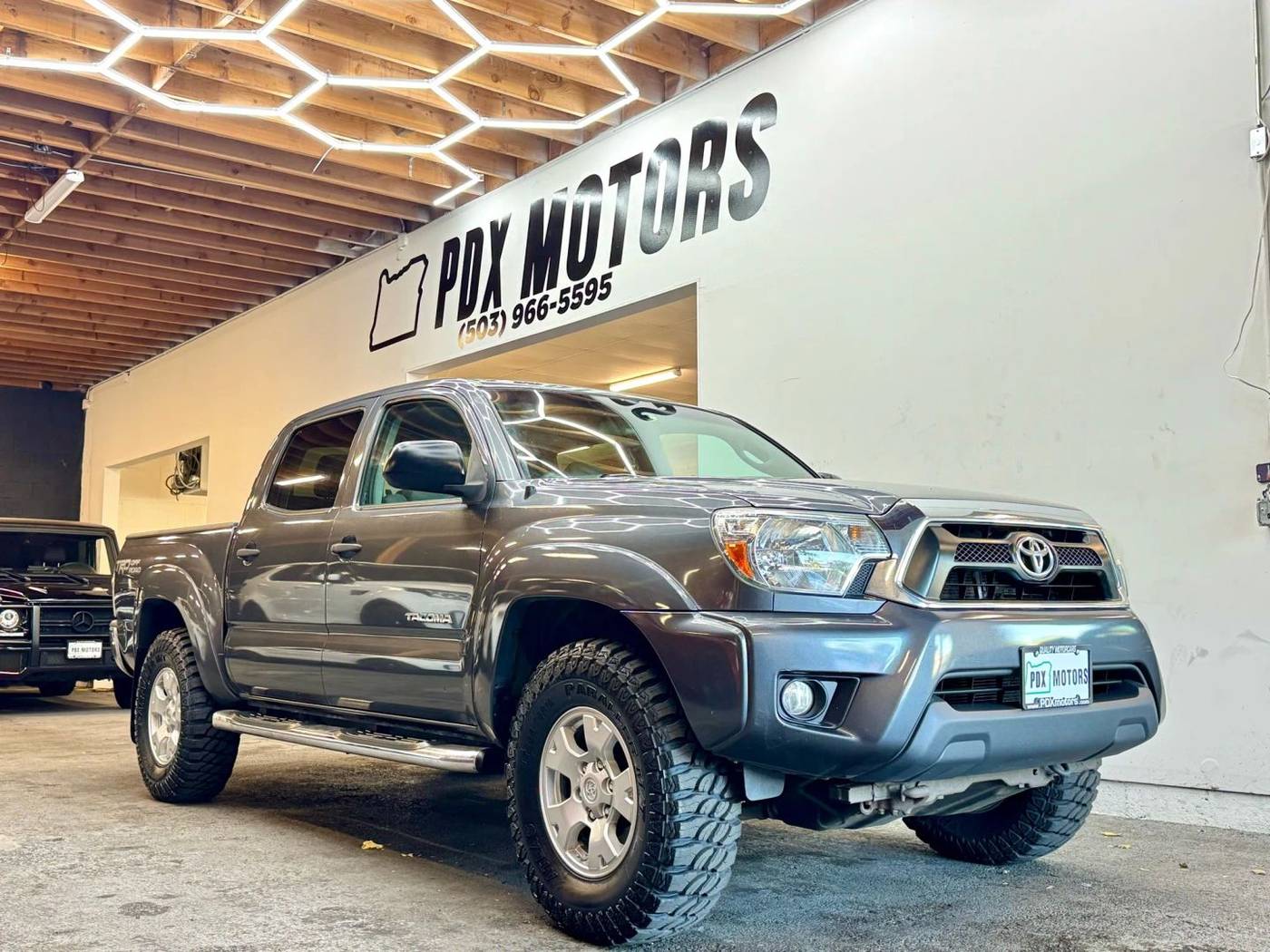 2015 Toyota Tacoma Base — Pickup Truck — 118,097 mi — Portland, OR
