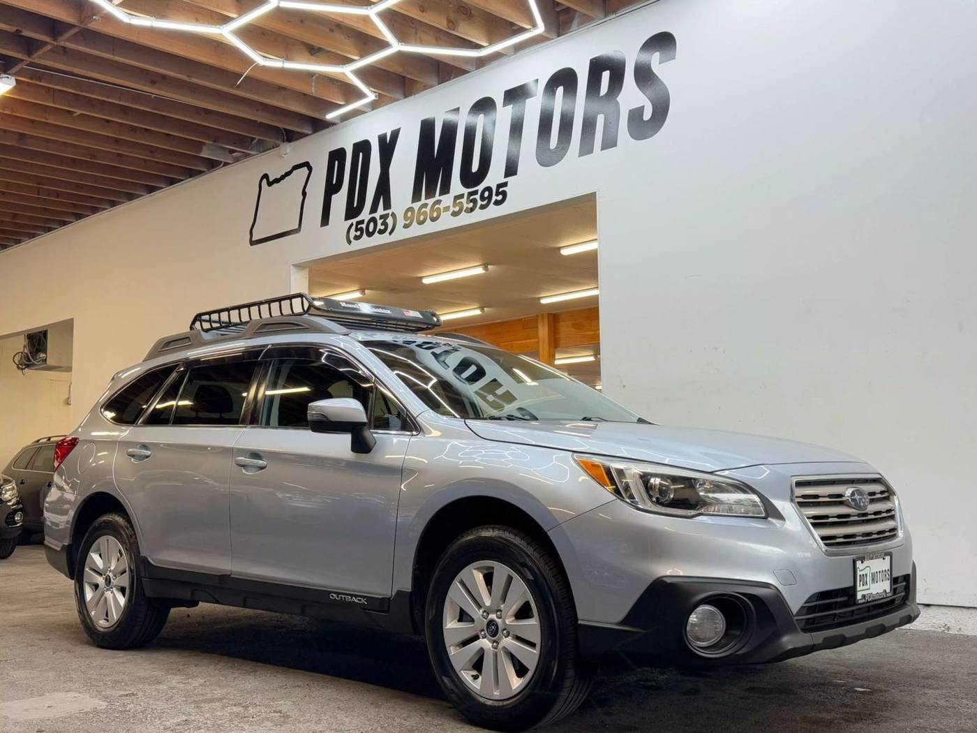 2017 Subaru Outback 2.5i Premium — SUV — 171,403 mi — Portland, OR