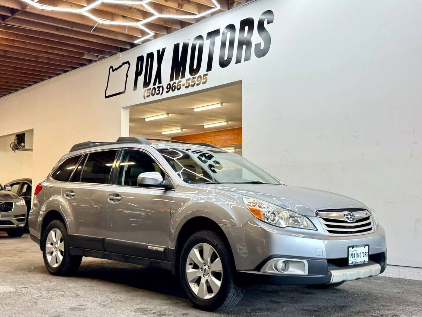 2011 Subaru Outback 2.5i Limited — SUV — 137,407 mi — Portland, OR