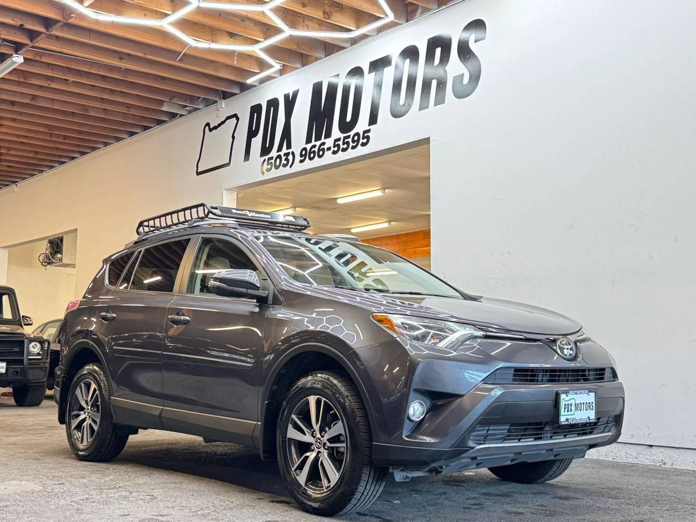 2017 Toyota RAV4 XLE — SUV — 93,136 mi — Portland, OR