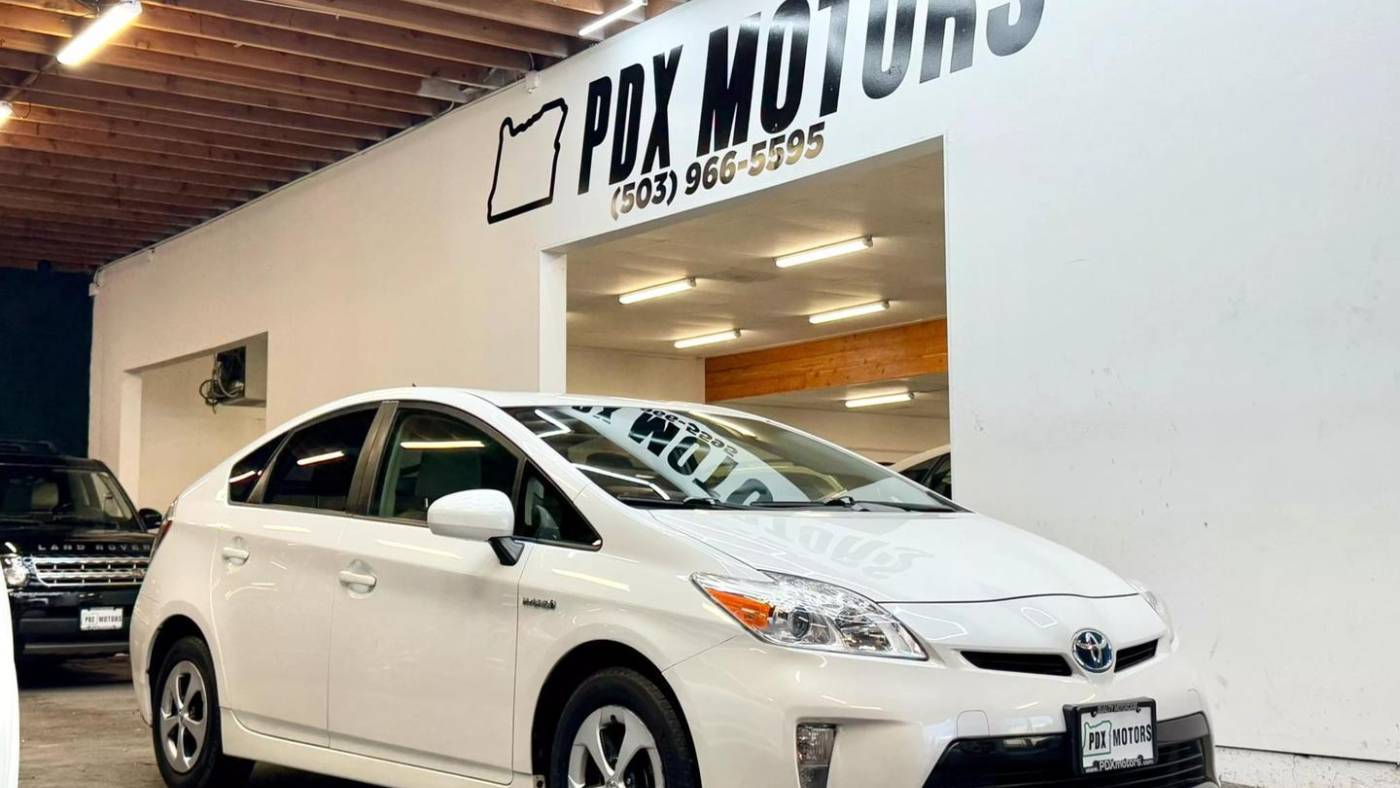 2012 Toyota Prius Two — Sedan — 104,056 mi — Portland, OR