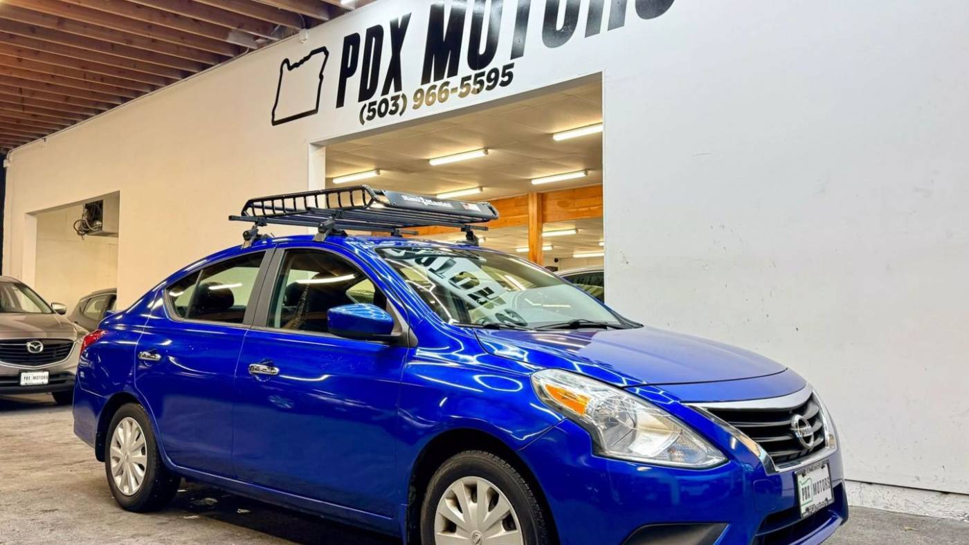 2016 Nissan Versa 1.6 SV — Sedan — 114,036 mi — Portland, OR