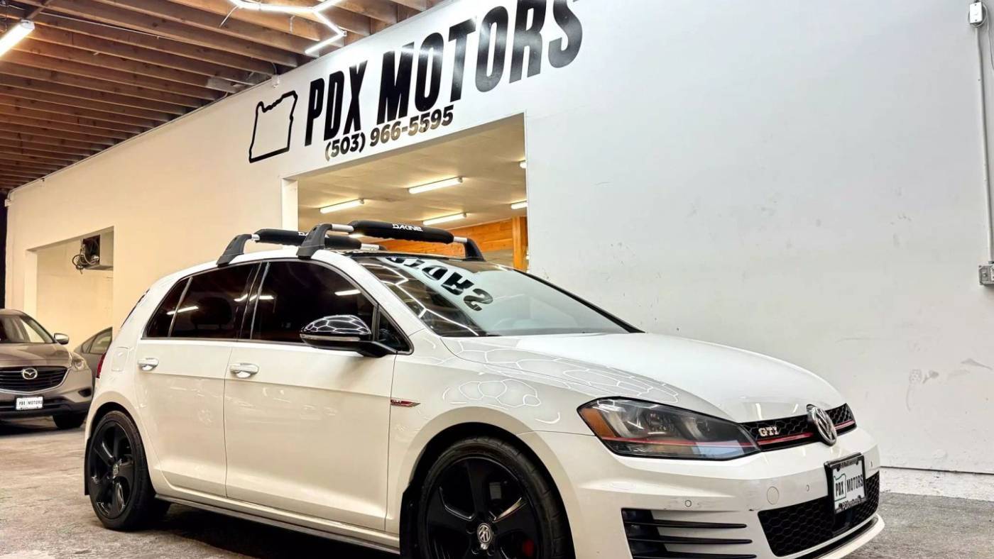 2015 Volkswagen Golf GTI SE — Hatchback — 109,320 mi — Portland, OR