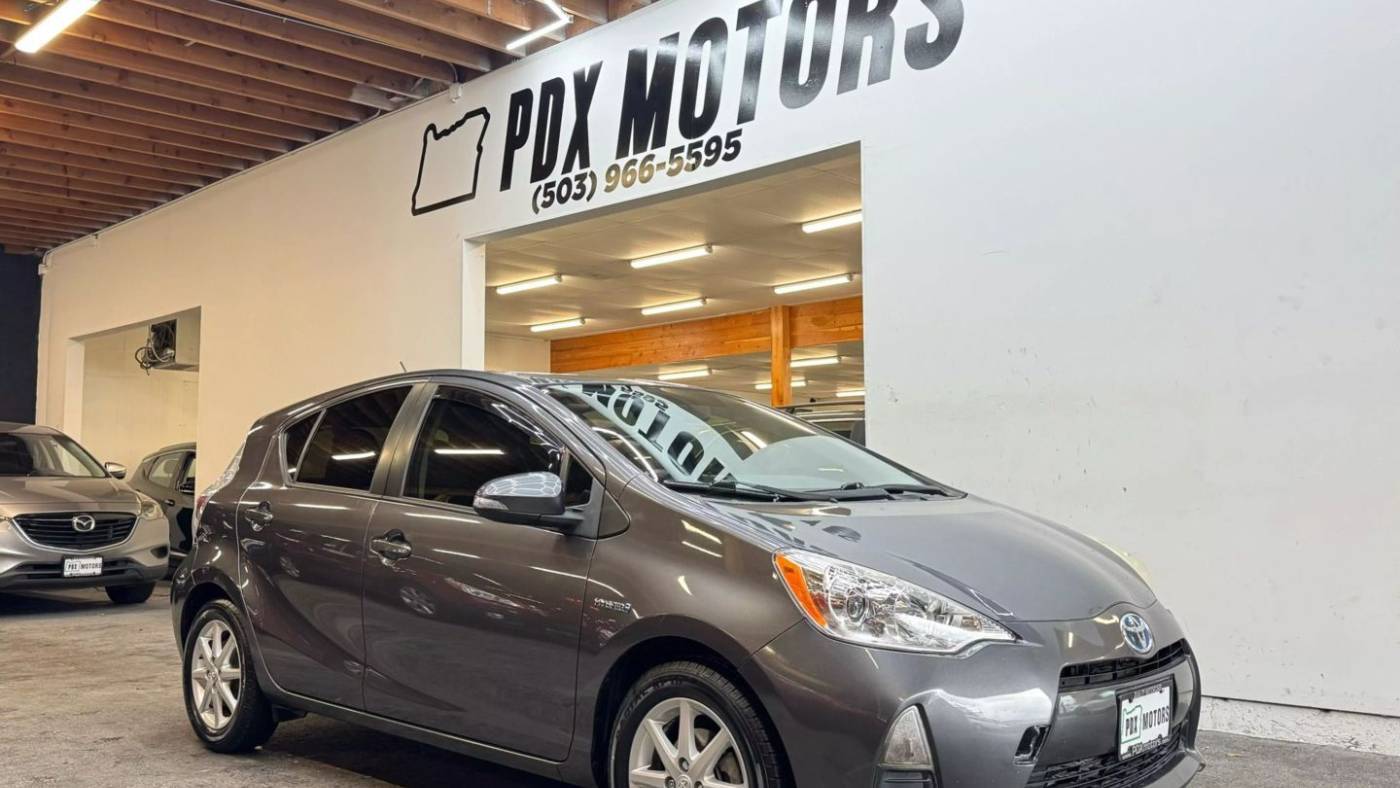 2013 Toyota Prius c Three — Hatchback — 119,323 mi — Portland, OR