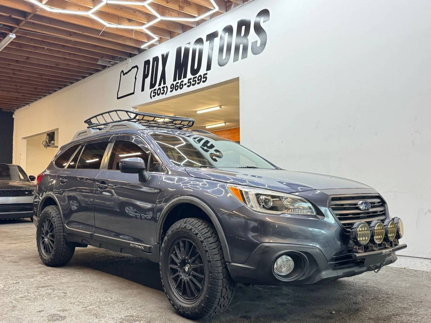 2016 Subaru Outback 2.5i Premium — SUV — 101,408 mi — Portland, OR