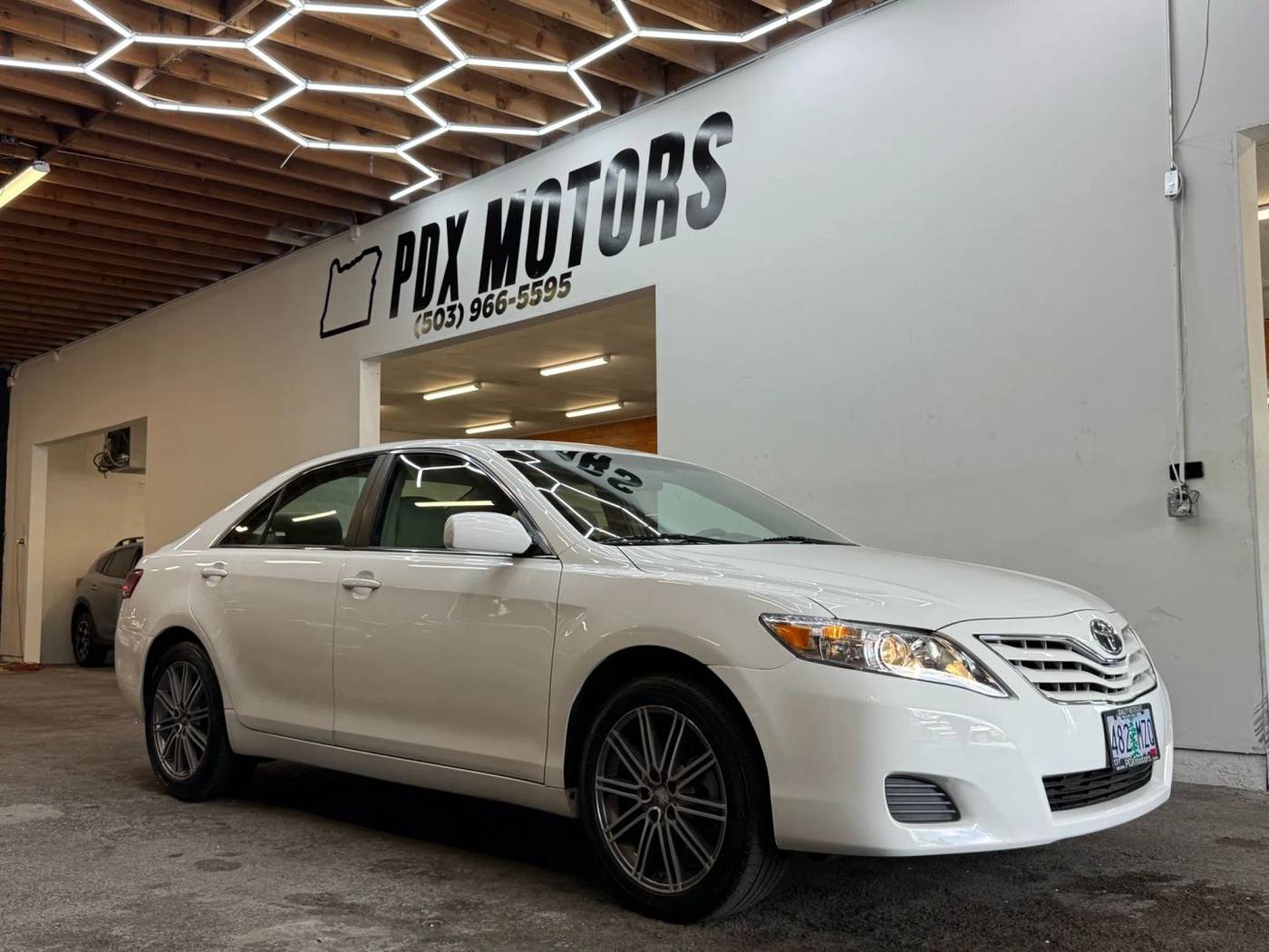 2010 Toyota Camry LE V6 — Sedan — 126,179 mi — Portland, OR