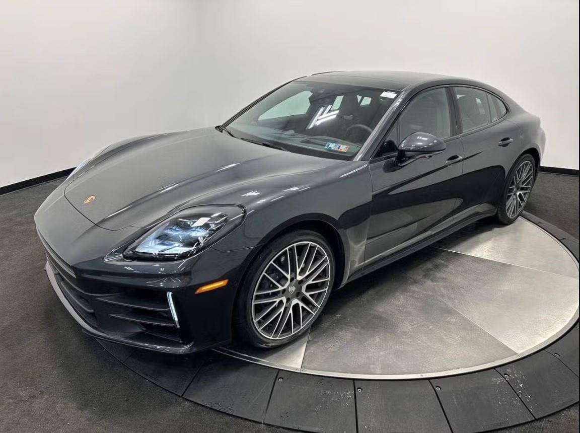 2024 Porsche Panamera Base