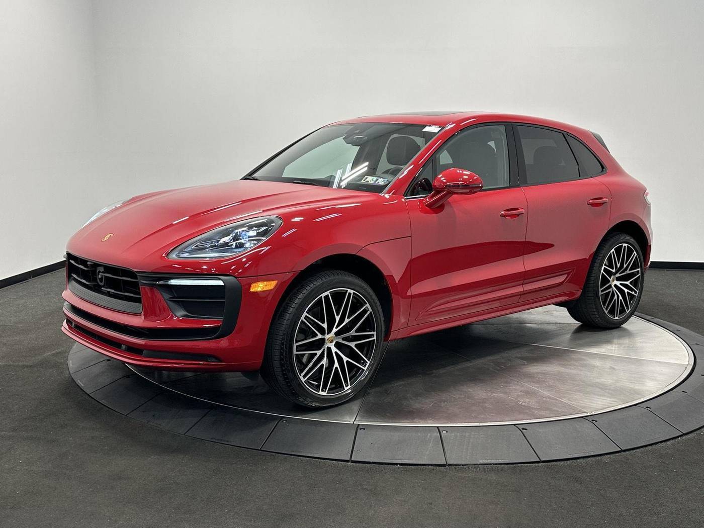 2025 Porsche Macan Macan — SUV — 5,556 mi — Allentown, PA