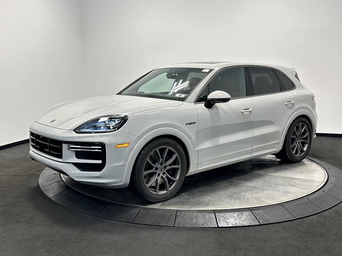 2025 Porsche Cayenne Turbo E-Hybrid