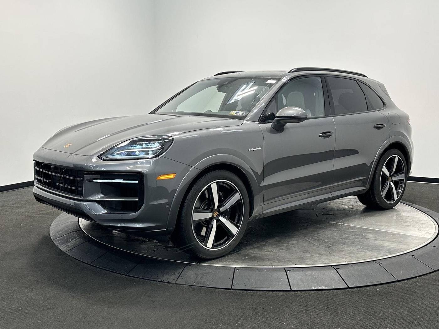 2025 Porsche Cayenne S E-Hybrid — SUV — 5,870 mi — Allentown, PA