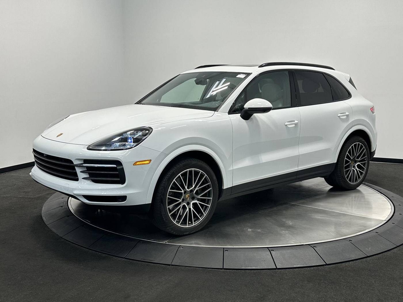 2023 Porsche Cayenne Platinum Edition — SUV — 47,023 mi — Allentown, PA